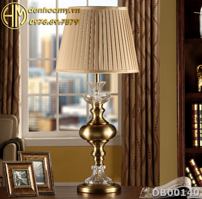 Đèn bàn trang trí phòng khách phòng ngủ phong cách Châu âu DB00140