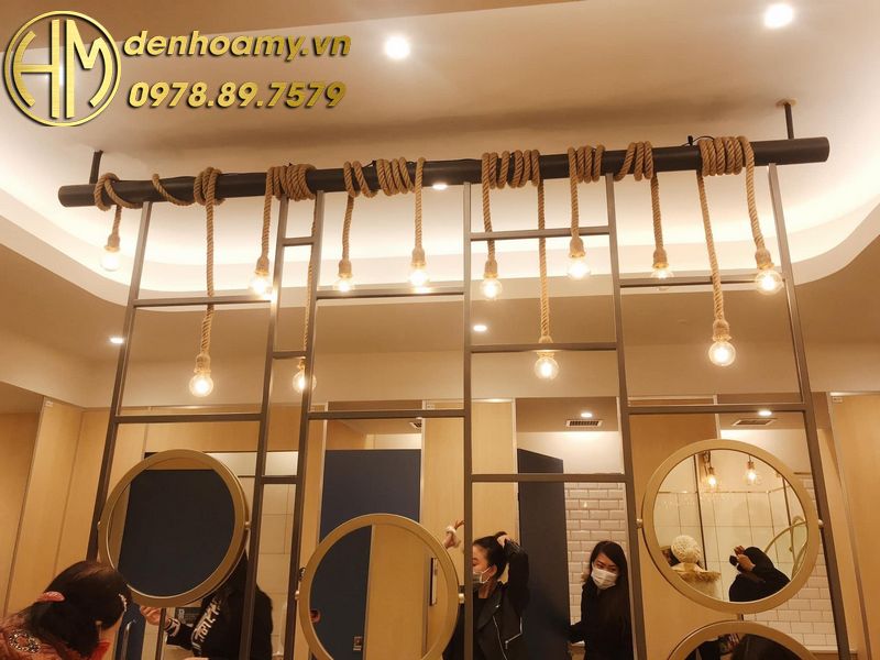 Đèn trang trí WC Aeon Mall Hải Phòng